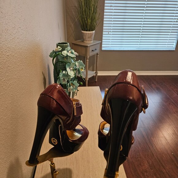 MICHAEL KORS WOMEN'S PLATFORM SIZE 10 - Picture 4 of 4